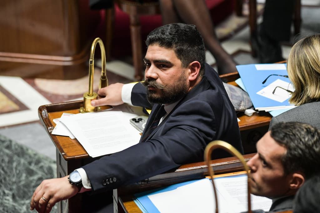 Guillaume Kasbarian critique l'hébergement d'urgence permanent pour les migrants