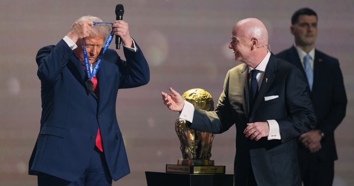 Donald Trump honoré par la Fifa : un prix controversé pour la paix