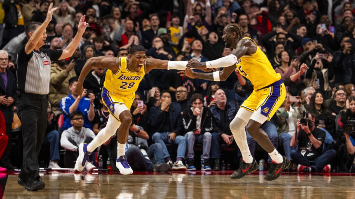 Rui Hachimura offre une victoire inespérée aux Lakers au buzzer