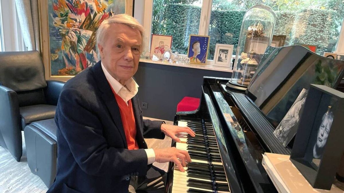 À 82 ans, Salvatore Adamo continue de faire vibrer la musique