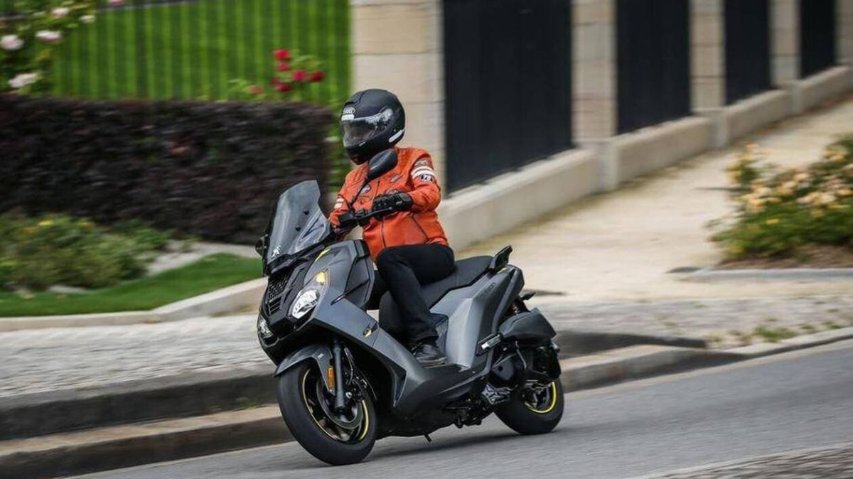 Accident de scooter : un adolescent gravement blessé à Plouvorn