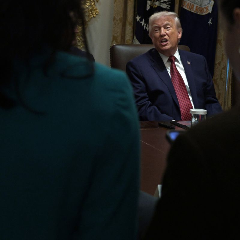 Donald Trump met en garde l'Europe face à des choix inquiétants