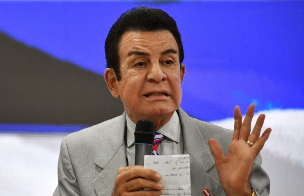 La présidente du Honduras accuse de fraude électorale et dénonce l'ingérence de Trump