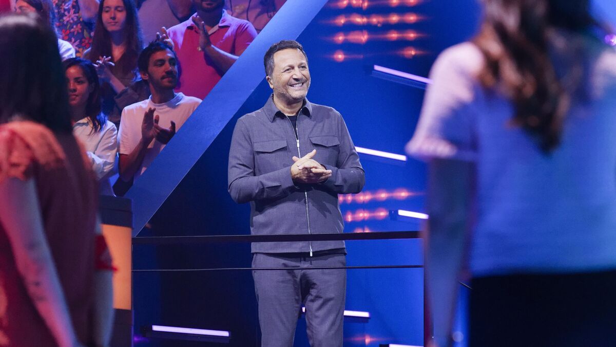 La bataille navale revisitée : Arthur et des anonymes à la conquête des écrans