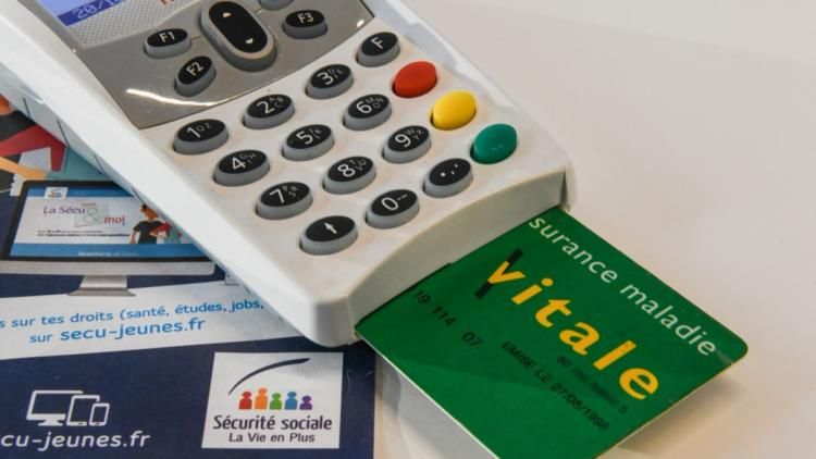 La hausse des complémentaires santé : jusqu'à 360 euros par mois en 2026