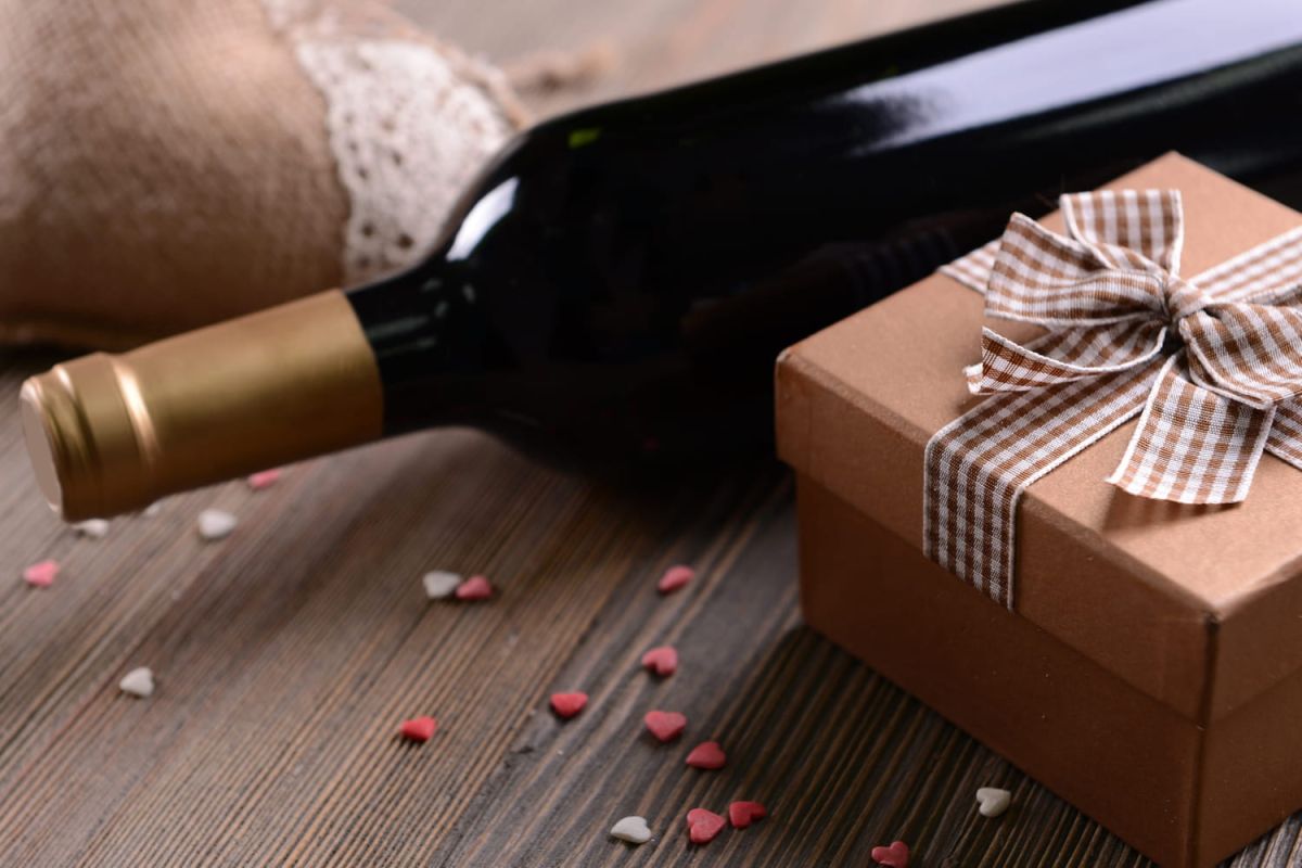 Choisir le vin parfait pour célébrer un anniversaire