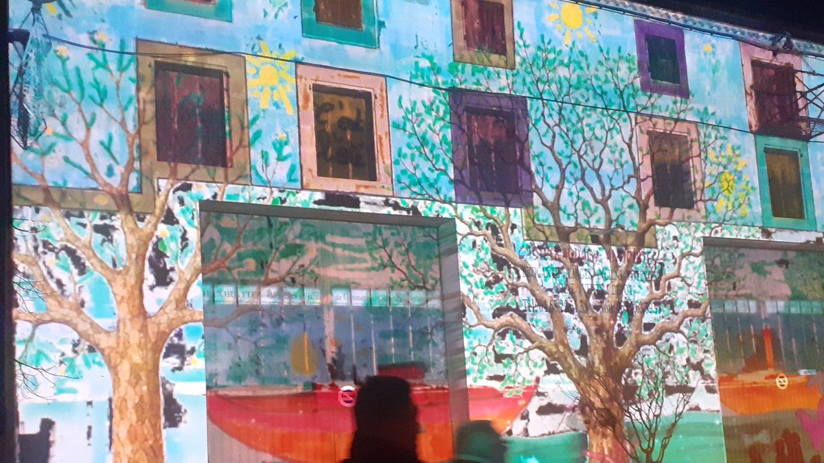 Un Noël scintillant au port : les enfants émerveillés par les lumières