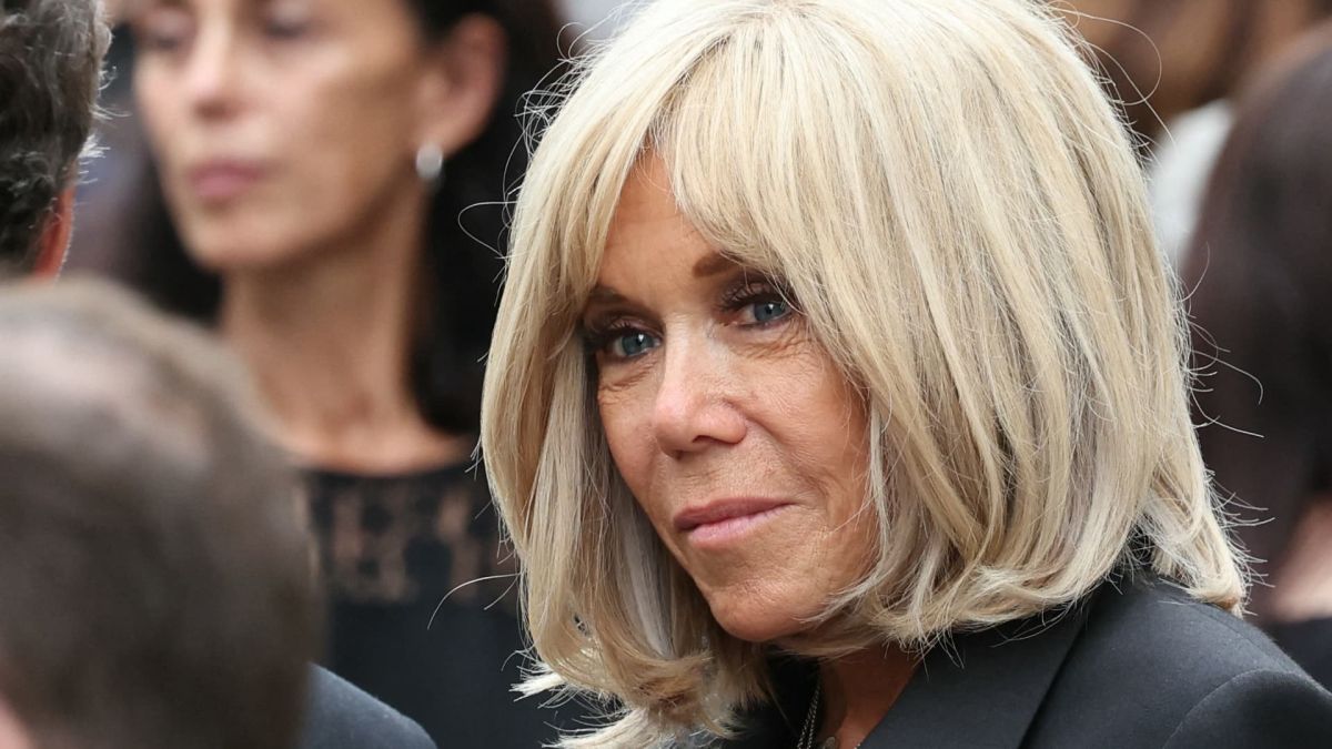 Brigitte Macron réagit après ses propos controversés sur les militantes féministes