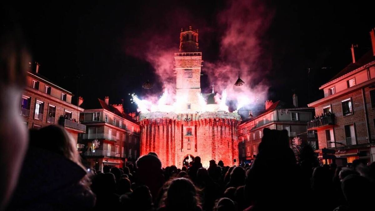 L’embrasement de la Porte-Horloge de Vire : une tradition grandissante