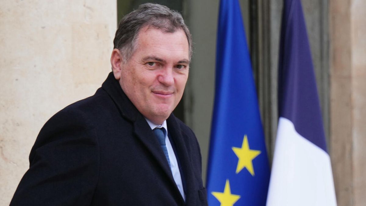 Le ministre des Transports se tourne vers les agriculteurs pour des fêtes sans entrave