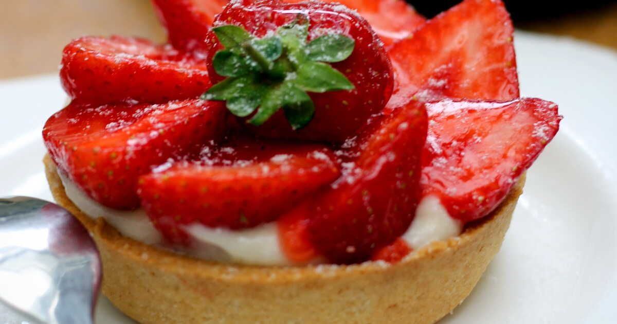 Transformez vos desserts avec la tarte sablée aux fraises de Cyril Lignac