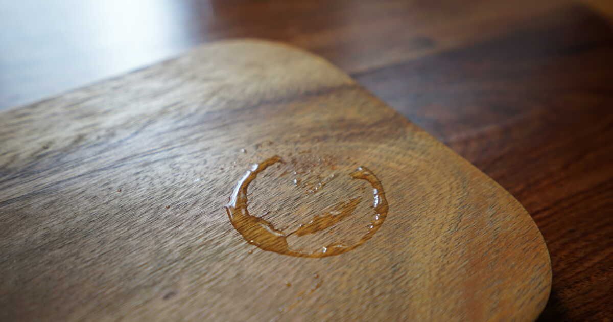 Récupérez votre meuble en bois : la méthode miracle contre les taches d'eau