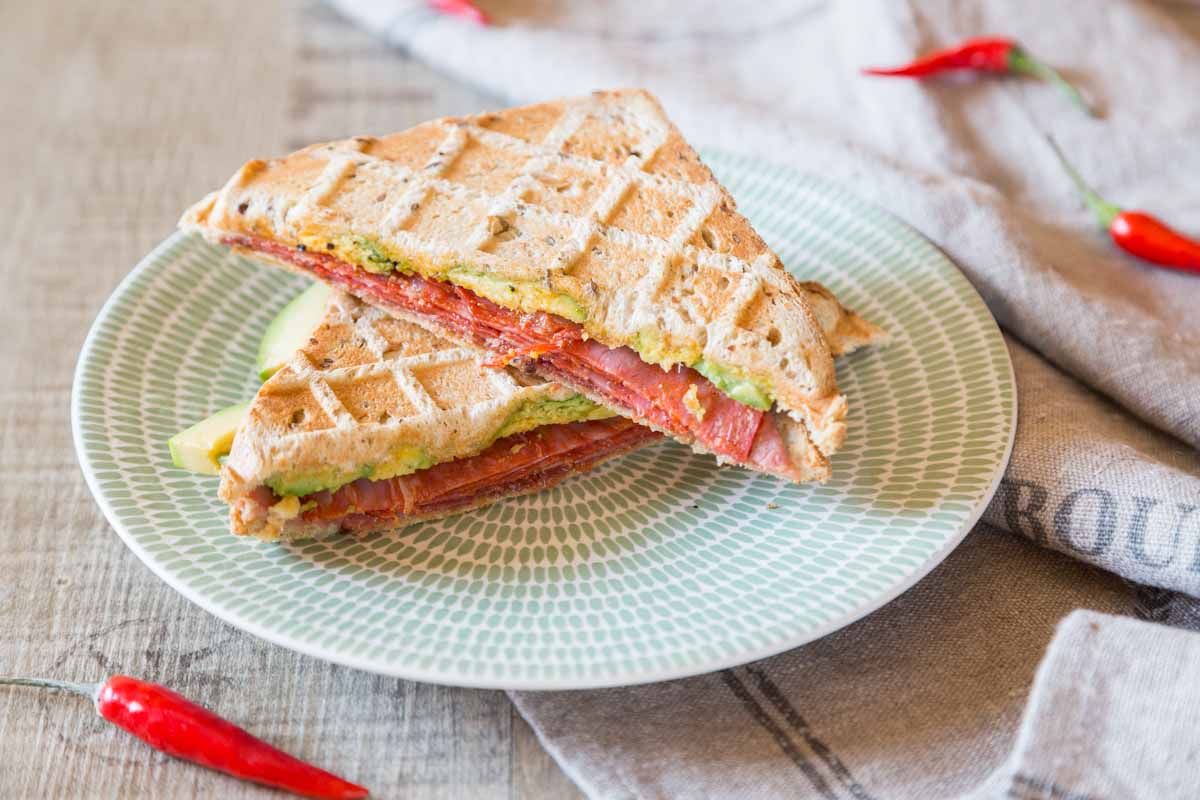Croque au chorizo et avocat : un délice pour les fans de football