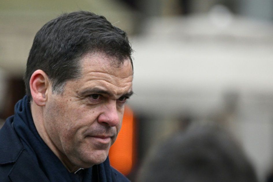 Les royalistes rêvent d'une France monarchique aux élections municipales