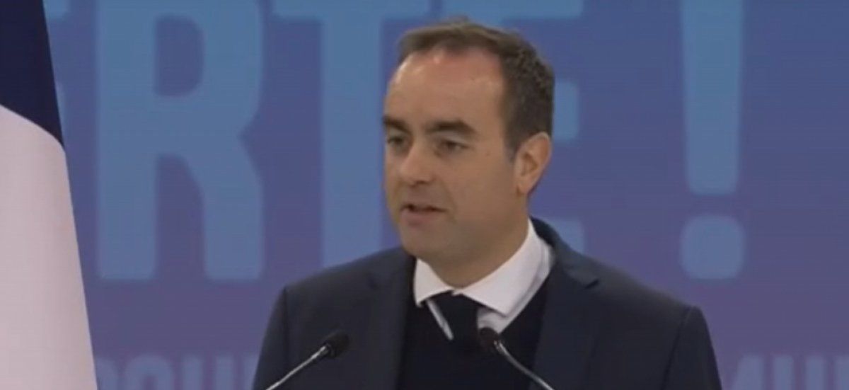 La fin des privilèges des anciens ministres : un tourbillon de réactions