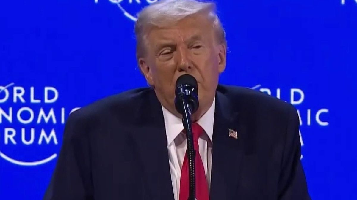 Davos : Trump dénonce l'Europe et tacle Macron