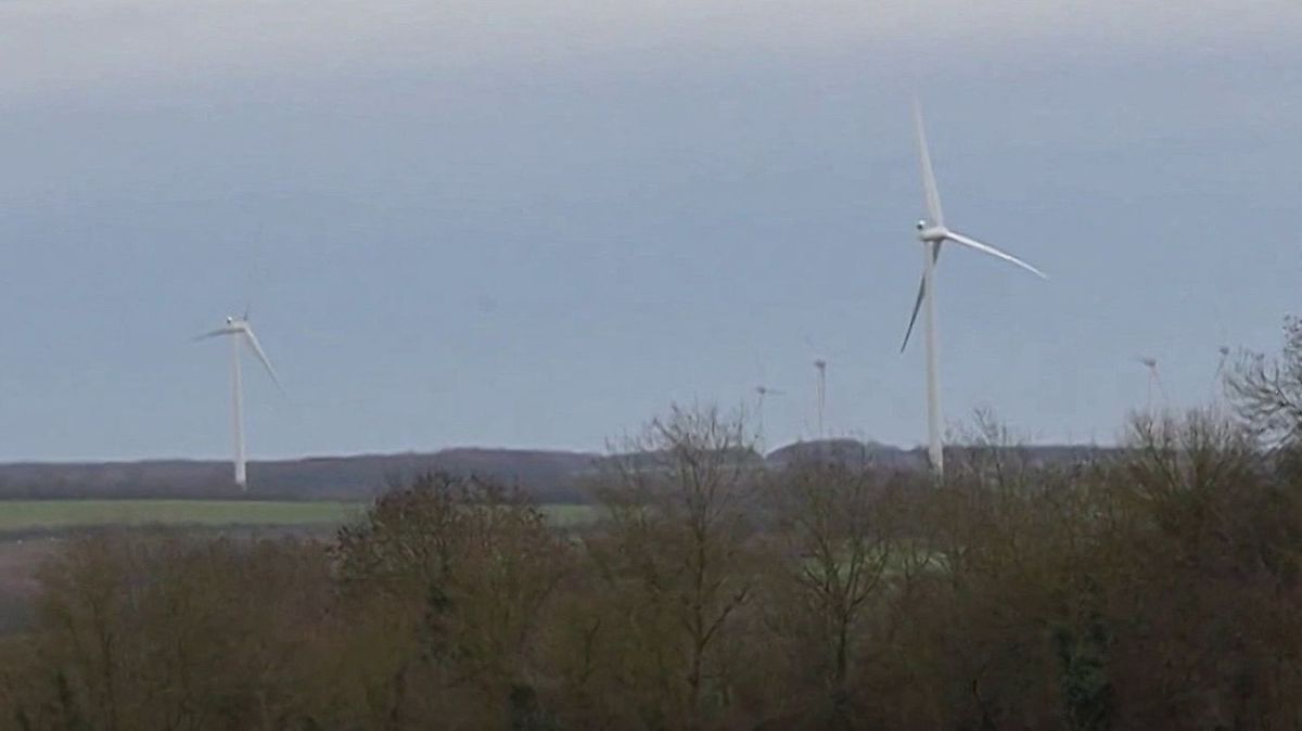 Une petite commune face à un géant de l'éolien : la bataille des 44 millions en Charente-Maritime