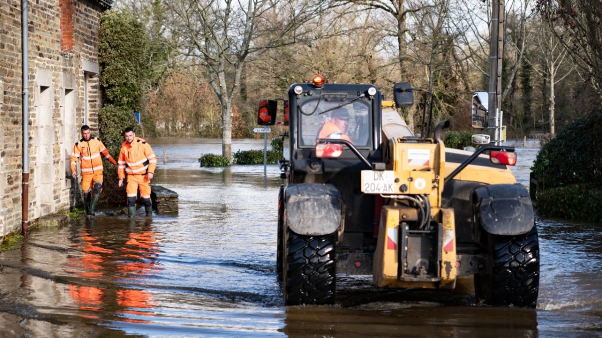 Tempête Ingrid : la Bretagne sous l'eau, trois départements en alerte