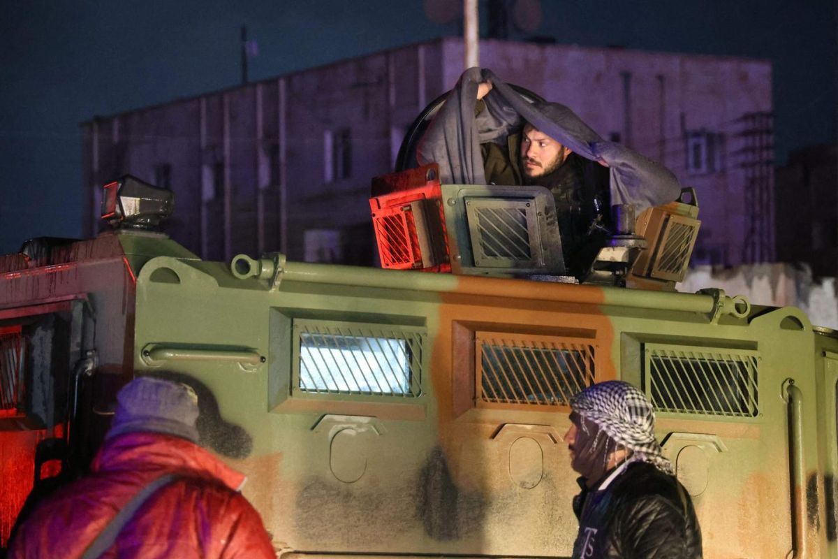 Syrie : accord clé sur le transfert des prisonniers de l'EI entre Kurdes et Damas