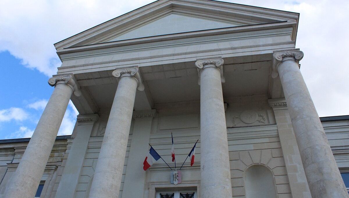 Le procès en appel du maire d'Ourouer-les-Bourdelins : une seconde chance pour la justice