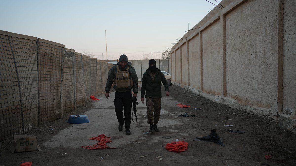 Terrorisme : la menace des djihadistes après les évasions en Syrie