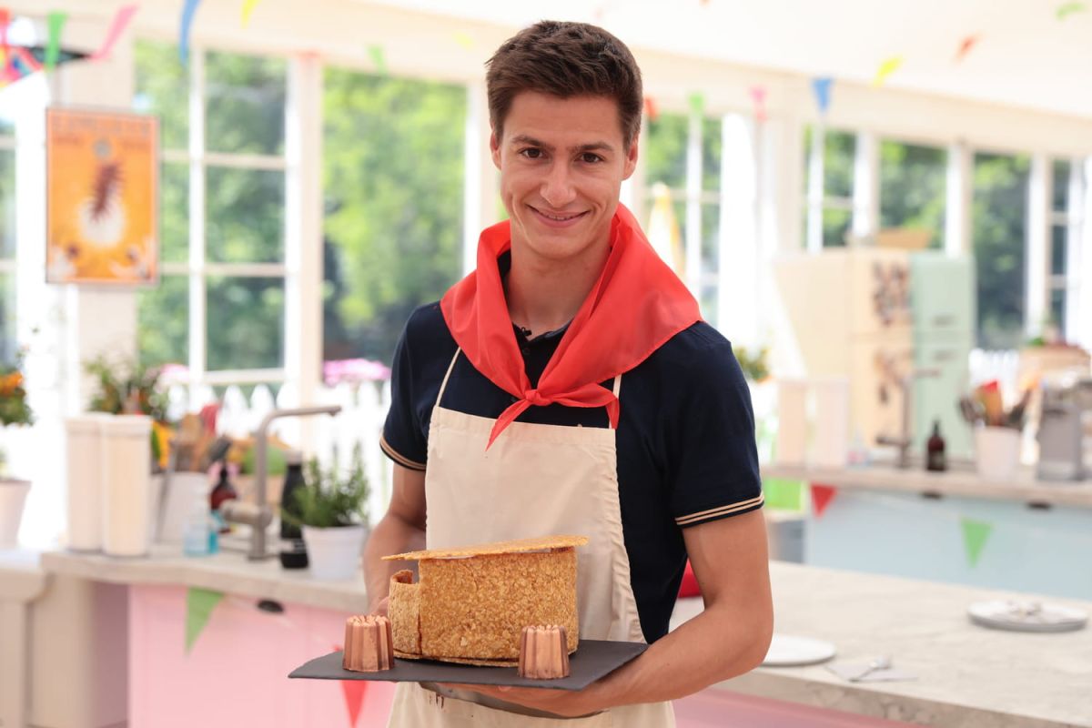 Paul-Henri éliminé après une dixième semaine palpitante du Meilleur Pâtissier