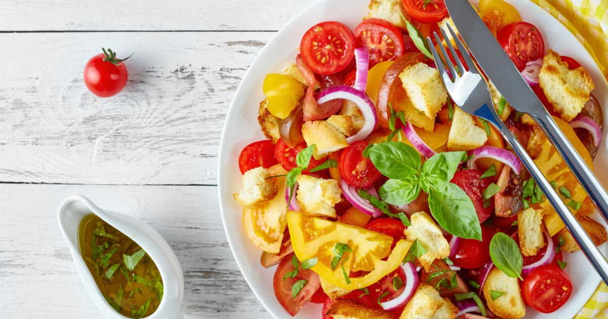 la panzanella italienne : une salade estivale à savourer