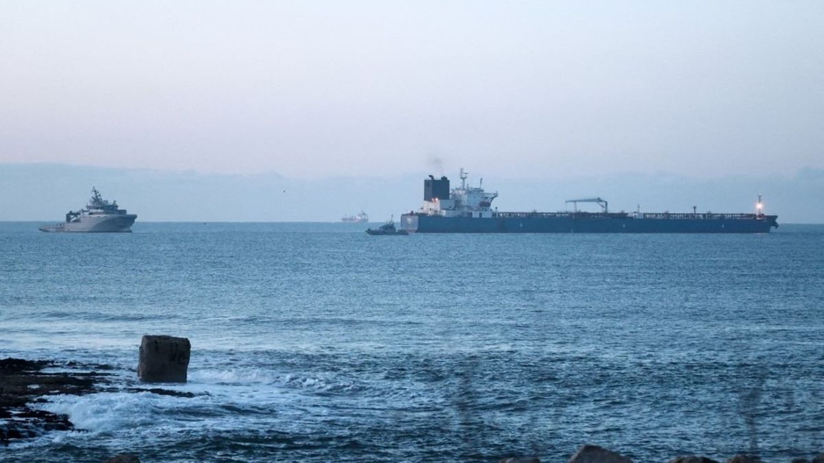 Interception d'un pétrolier russe suspect par la Marine française en Méditerranée