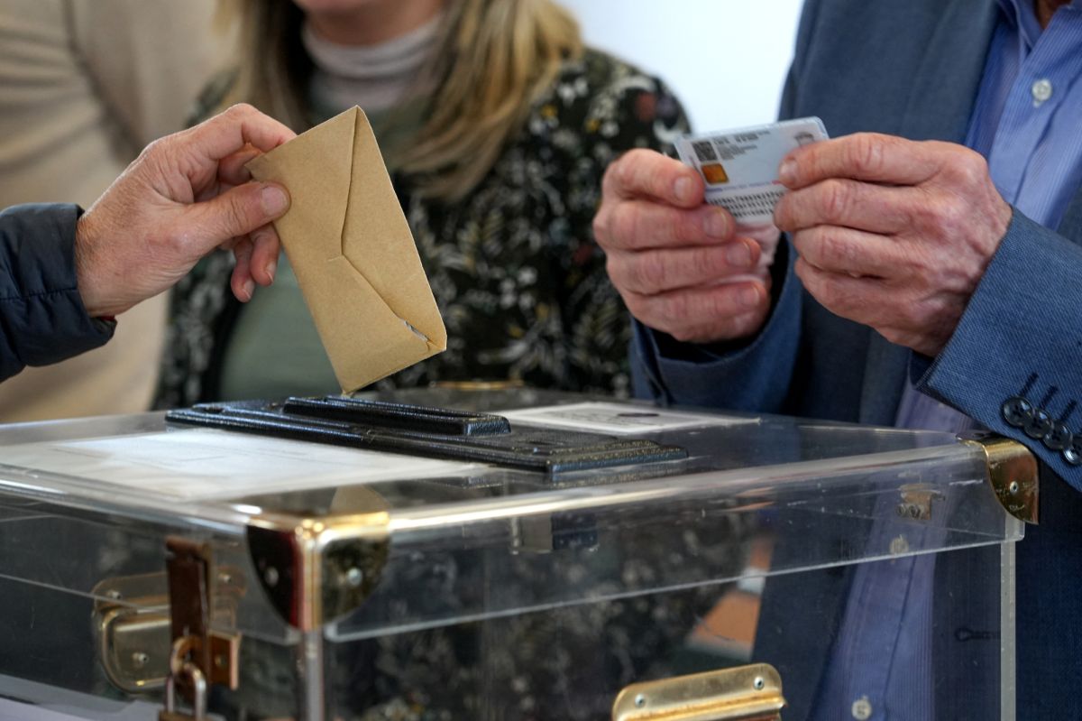 Élections municipales 2026 : une participation en hausse à midi