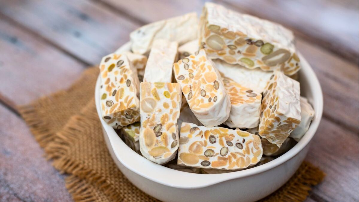 Découvrez comment cuisiner le tempeh : astuces et recettes