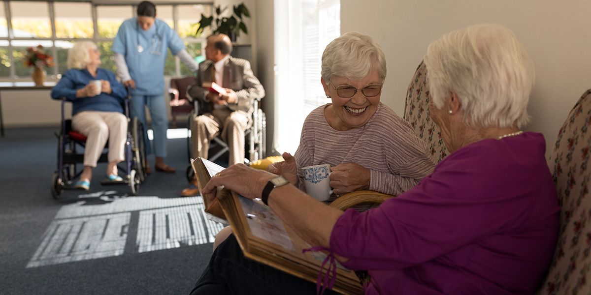 Investir dans une maison de retraite : une stratégie judicieuse pour votre avenir