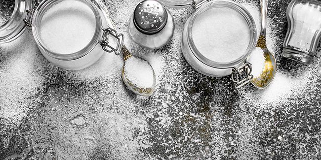 Sel ou sucre : quel choix est vraiment risqué pour votre santé ?
