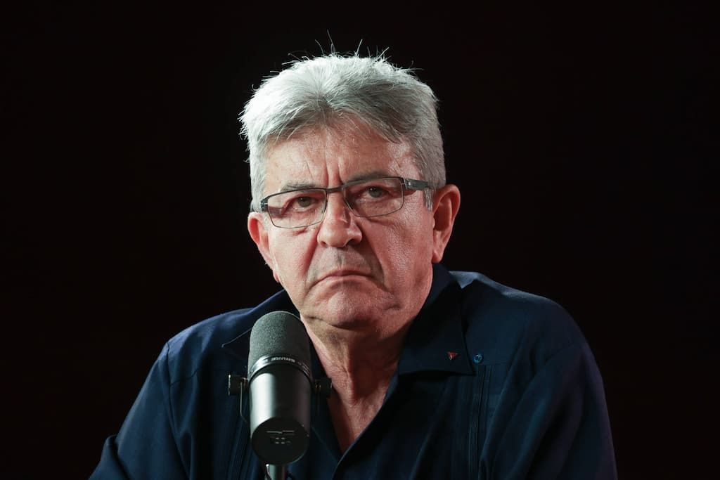 Mélenchon riposte avec virulence aux critiques de la gauche après les municipales