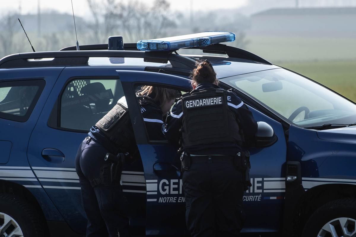 Un drame familial tragique près de Blois : un homme de 77 ans soupçonné du meurtre de sa sœur