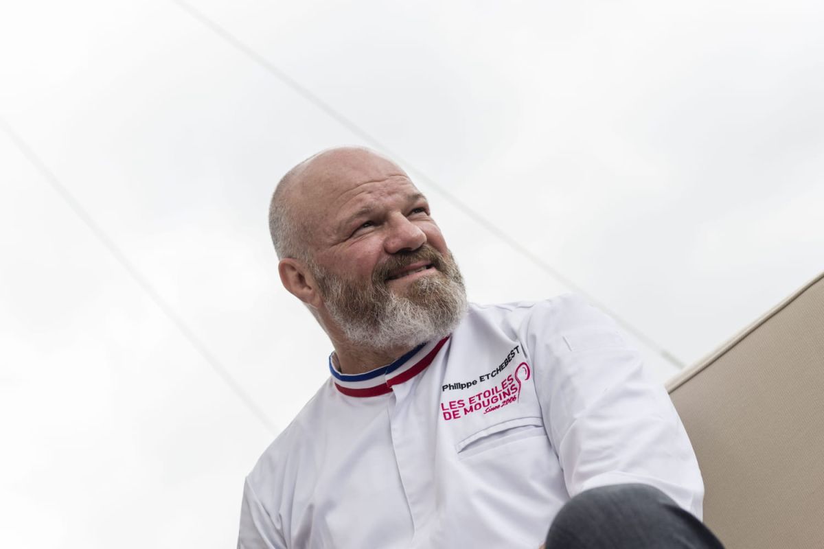 Philippe Etchebest s'invite sur scène pour le plaisir des rockeurs