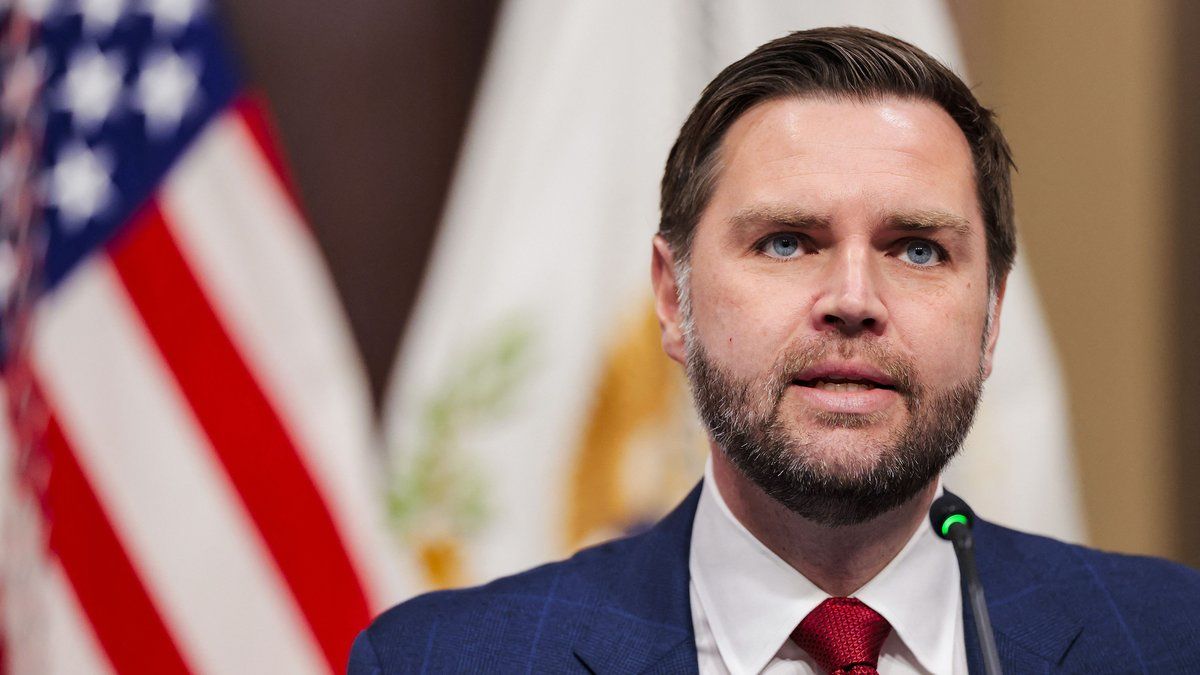 JD Vance dévoile une obsession inattendue : démons ou extraterrestres ?