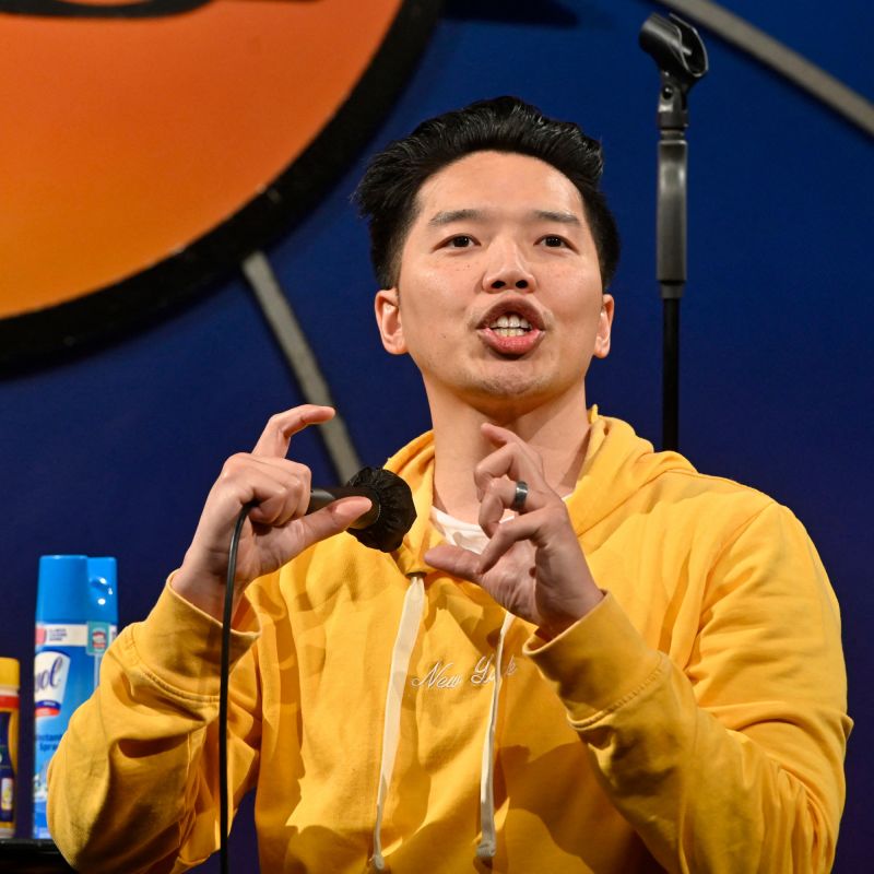 Un adieu à Alex Duong, étoile montante de la télévision, décédé à 42 ans