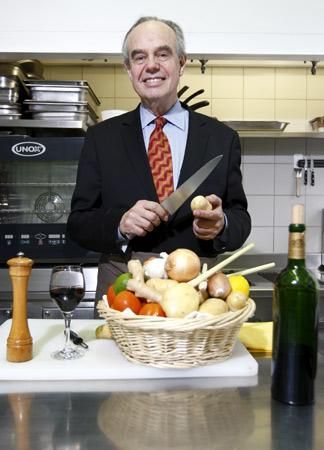 Le plaisir des plats traditionnels : Frédéric Mitterrand défend la cuisine à la française