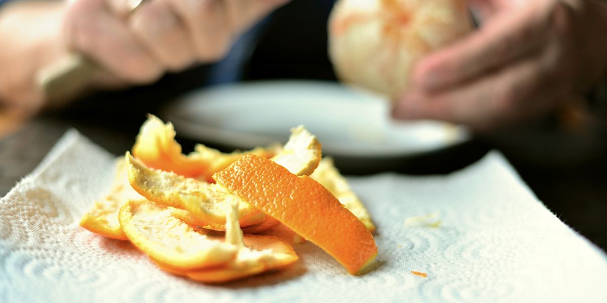 découvrez 13 astuces surprenantes pour utiliser vos épluchures