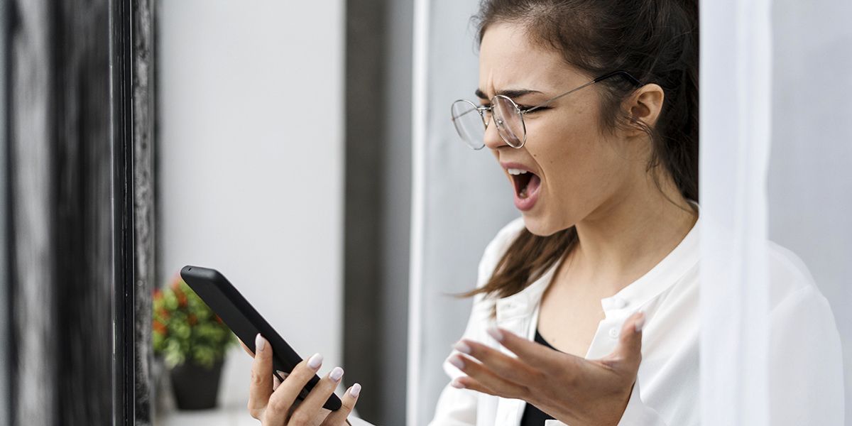 Que faire quand le service client vous ignore et que le prélèvement automatique persiste ?