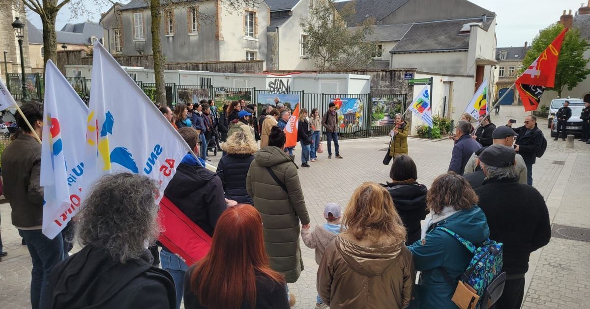 Des enseignants du Loiret se mobilisent à Orléans contre la réforme scolaire
