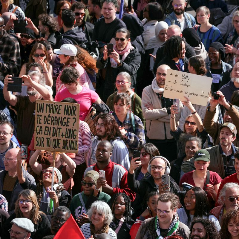 Rassemblement à Saint-Denis : une mobilisation contre le racisme interpelle Emmanuel Macron