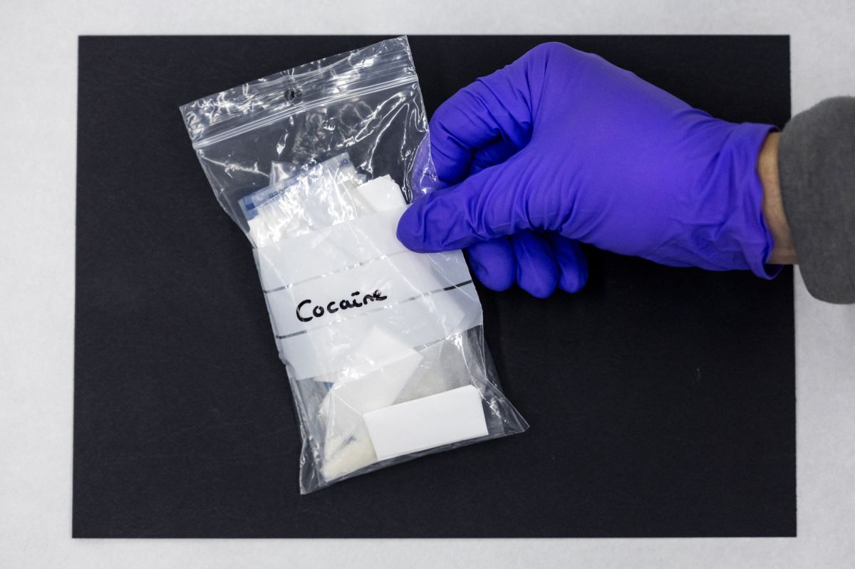 Une saisie inédite : 1,2 tonne de cocaïne dénichée dans un camion en Isère