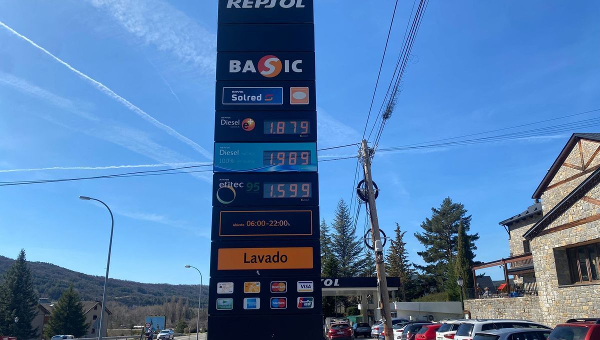 Les béarnais font le plein d'essence en Espagne pour Pâques