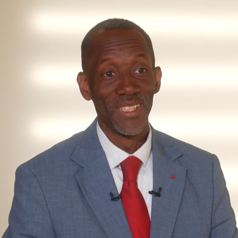 Bally Bagayoko, nouveau maire de Saint-Denis, se concentre sur sa ville et évite la candidature présidentielle