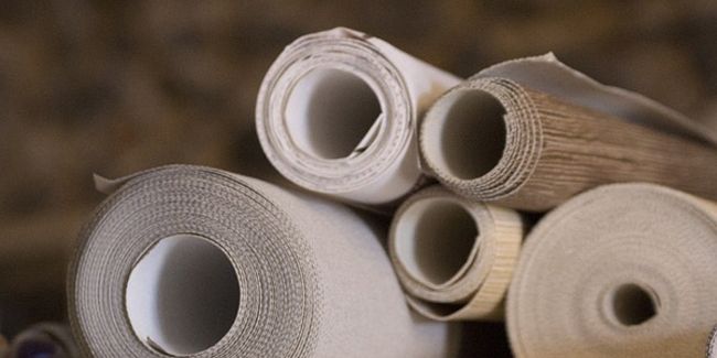 Redécouvrez le papier peint : guide des styles et utilisations