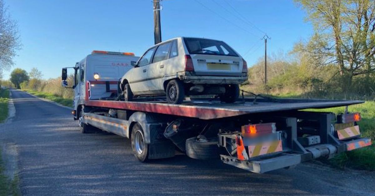 Un excès de vitesse surprenant avec une Citroën AX à 140 km/h