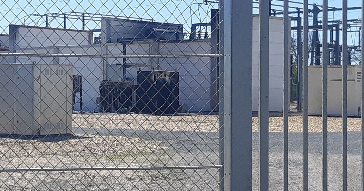 Incendies ciblent l'industrie de la défense à Bourges