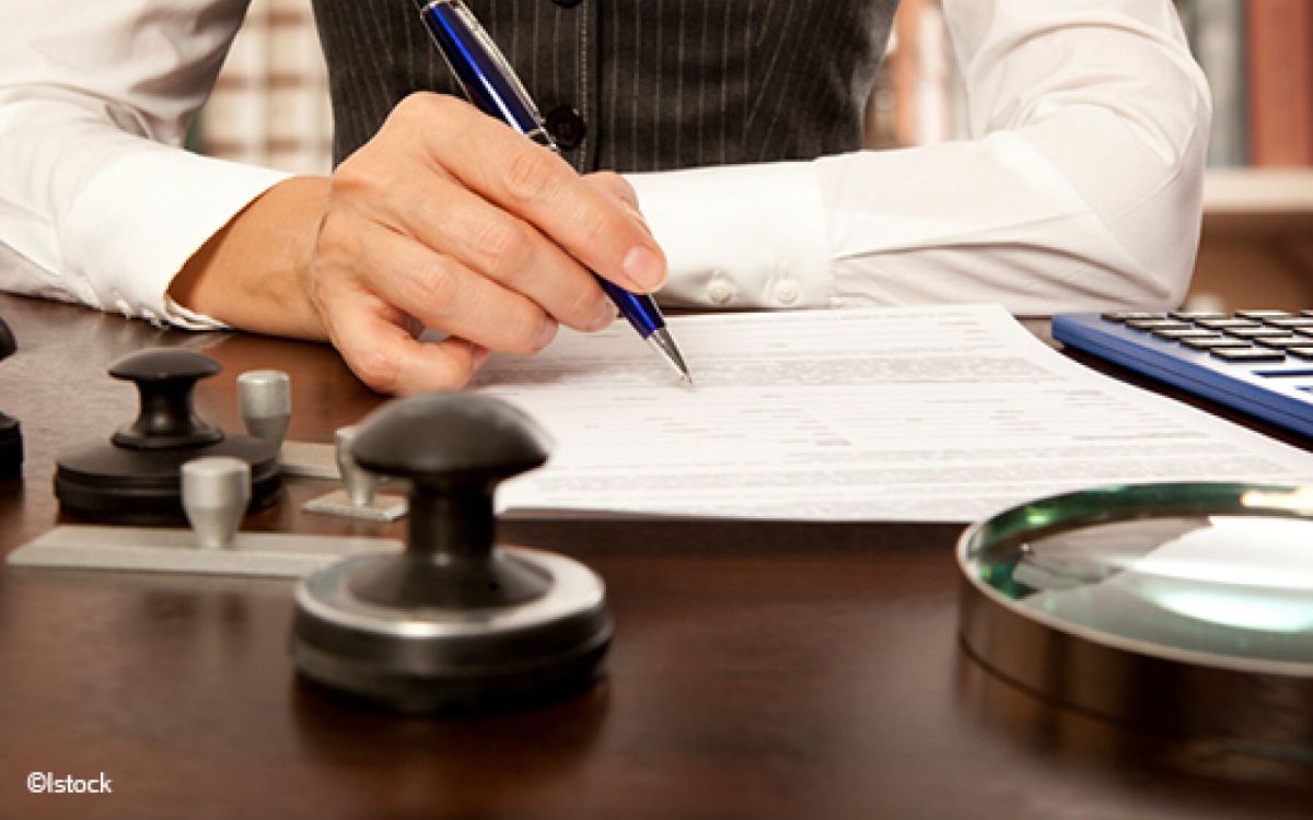 Face à la négligence notariale : vos droits et recours