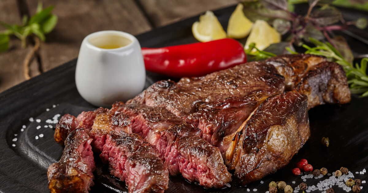 Découvrez la recette gourmande de l'entrecôte aux échalotes par Laurent Mariotte